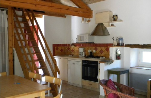 Saint-Jean-de-Maruejols-et-Avejan Cottage | Les gites de la guinguette, 2 gites 2 persons with swimming pool near Barjac