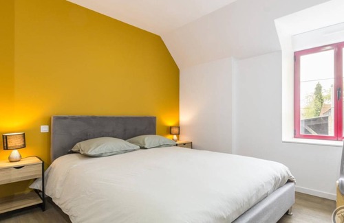 Saint-Laurent-de-Terregatte Cottage | 200 m² Cabin ∙ 5 bedrooms ∙ 12 guests