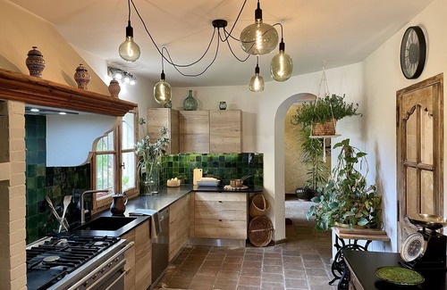 Saint-Maximin-la-Sainte-Baume House | Saint Maximin La Sainte Beaume: Character house