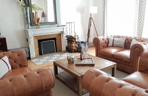 Saint-Palais-de-Negrignac Bed & Breakfast | 350 m² Bed and breakfast ∙ 7 bedrooms ∙ 14 guests