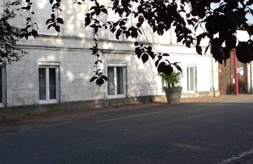 Saint-Palais-de-Negrignac Bed & Breakfast | 350 m² Bed and breakfast ∙ 7 bedrooms ∙ 14 guests