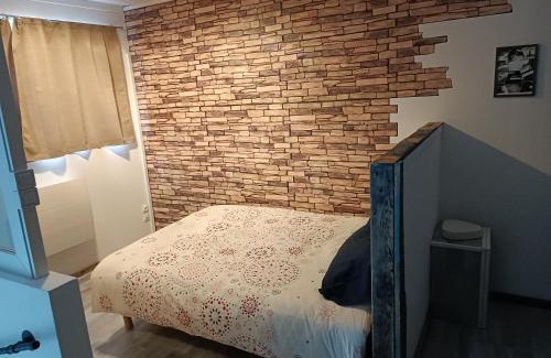 Saint-Quentin-Lamotte-Croix-au-Bailly Apartment | L'annexe de l'usine Logement Moderne de campagne