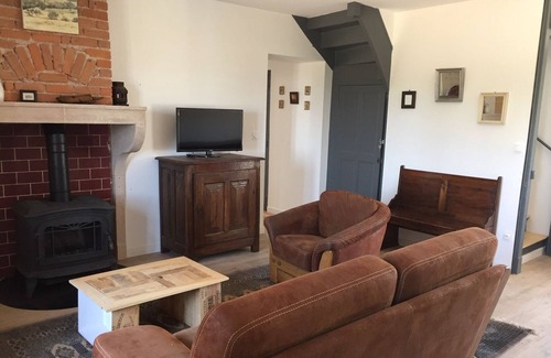 Arbuissonnas House | Gîte Dans un Joli Domaine en Plein Cœur du Beaujolais