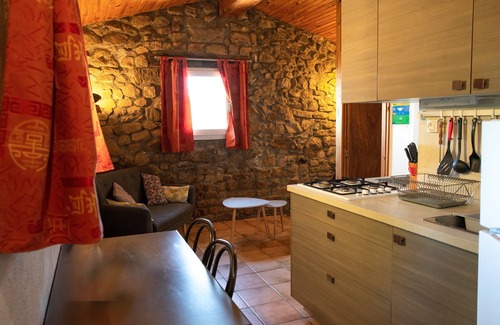 Asperjoc Cottage | Mas du Vernadel: 5 gites with swimming pool: Gite TILLEUL 4 pers. max.