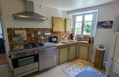 Yevre-le-Chatel Cottage | 18th Century House with Private Garden - Yèvre le Châtel