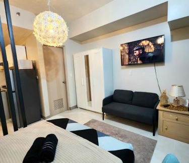 New Manila Apartment | Francine Deluxe Studio