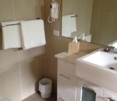 Singleton Hotel | Francis Phillip Motor Inn and The Lodge