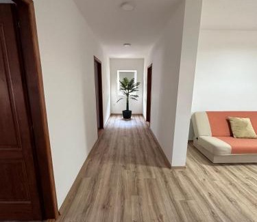 Vardomb Apartment | Frangipáni Vendégház