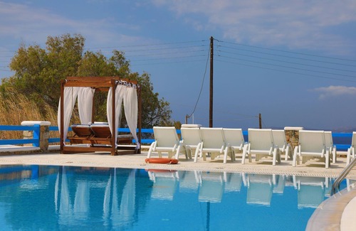 Paraga Apartment | Frangiska DecaExi: Pool, near Scorpios Club, breakfast, WiFi, A/C