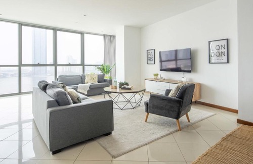 Dubai Festival City Apartment | Frank Porter - Marsa Plaza North