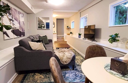 Esquimalt Apartment | Fraser Street Retreat by IRIS PROPERTIES!