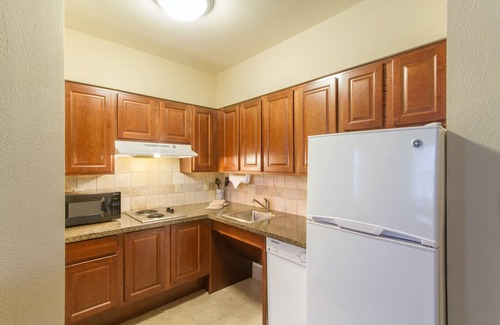 West Seneca Condo | Free Breakfast Buffet. Indoor Pool & Hot Tub Access. Great Location!