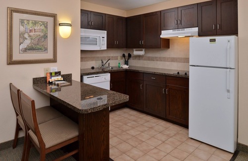 Chesapeake Condo | Free Breakfast. Indoor Pool & Hot Tub. Your Next Trip!