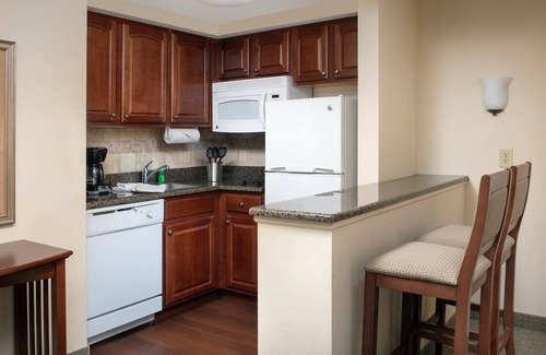 North Brunswick Condo | Free Breakfast. Pool & Hot Tub. Great for Business Travelers!
