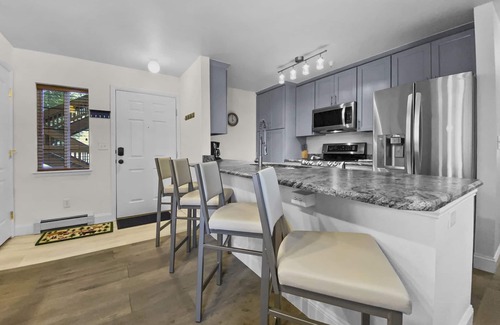Breckenridge Condo | Free SkyCard Act - Remodeled, Outdoor Hot Tubs - Swans Nest Villa 1601