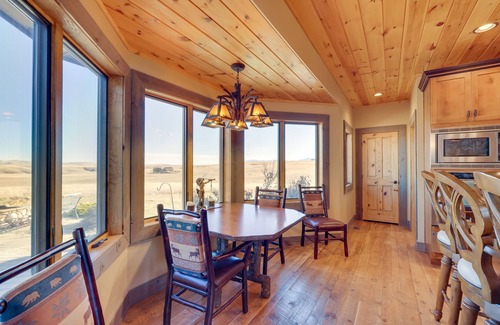 Belt Cabin | 'Free Spirit Ranch' w/Hot Tub & Mountain Views