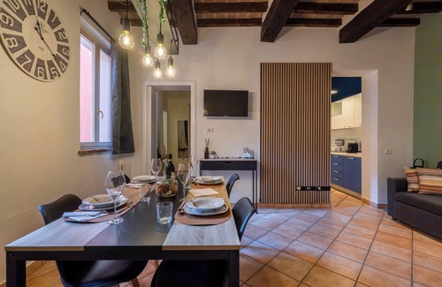 Parma City Centre Apartment | FREEDOM INDUSTRIAL CENTRALLY LOCATED FOR FAMILIES AND WORKERS