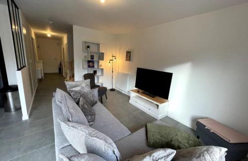 Quartier Malherbe House | Freesia, Maison neuve avec jardin et garage