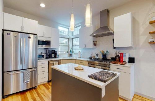 Fremont House | Fremont Skyline View