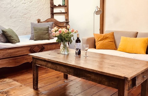 Villefranche-du-Perigord Cottage | French Holiday rental in the Périgord. XVIII th Century stone farmhouse.