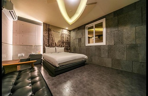 Sindang-dong Hotel | French Hotel