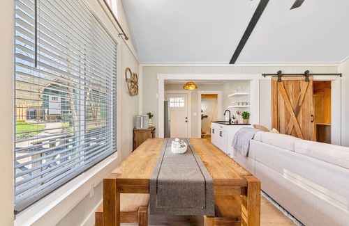 New Plymouth Cabin | French Woods + Pickleball Court l Private Trail