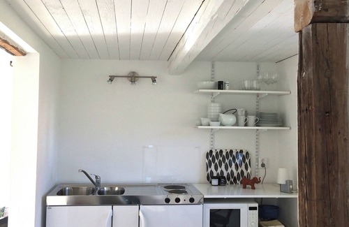 Tommarp Cottage | Fresh and comfortable farmhouse in idyllic village environment in Österlen. Private sunny patio