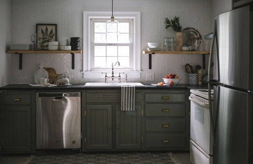 Mount Eaton House | fresh modern 3/Bd wk end getaway in Amish country