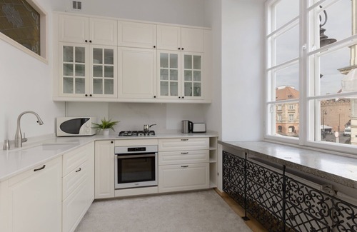 Old Town Apartment | Freta 1 | Atmospheric Apartment | Desk