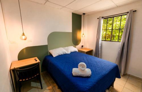 Santa Tecla House | Friendly House