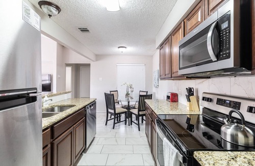 Frisco House | Frisco Elegance Retreat-3-Bedroom Sophistication