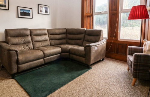 Corris House | FRON GOCH, pet friendly, character holiday cottage in Corris