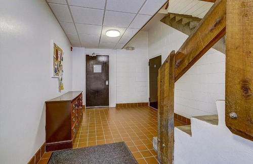 Old City Apartment | Frontdesk I Mariner's Court Apts Northern Liberties Philadelphia