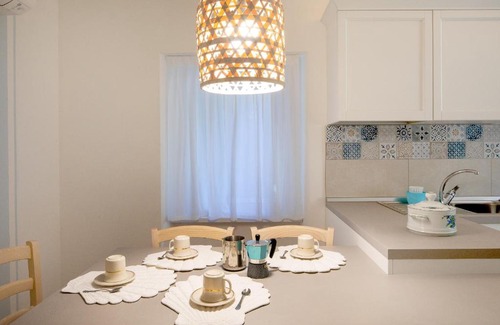Fiorenzuola di Focara Apartment | Fronte Mura Castellane - Le ortensie di Liliana
