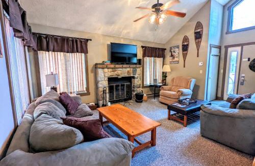 White Haven House | Frost Hollow by AvantStay Deck w Grill Game Room Loft