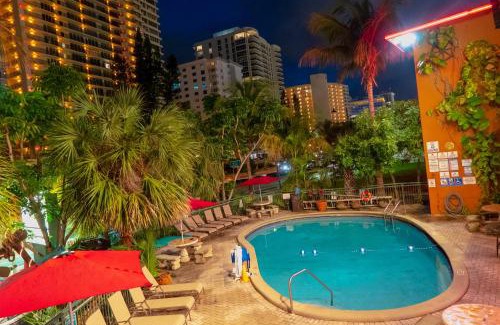 Bermuda Riviera Hotel | Ft. Lauderdale Beach Resort Hotel