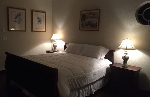 Southwest Ranches House | Ft. Lauderdale Guest House