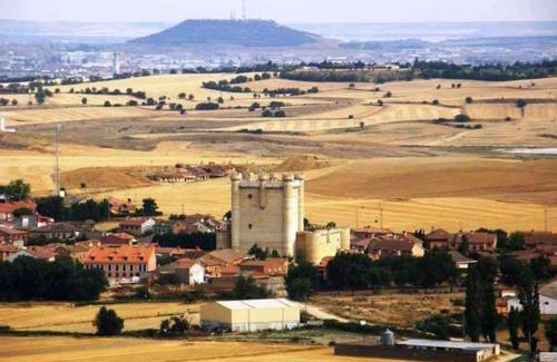 Fuensaldana Apartment | Fuensaldaña Turística