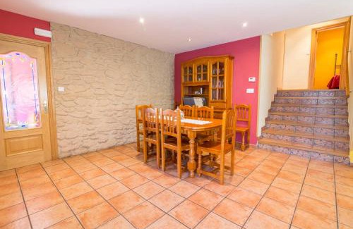 San Leonardo de Yague House | Fuente del Pino Cañón de Río Lobos