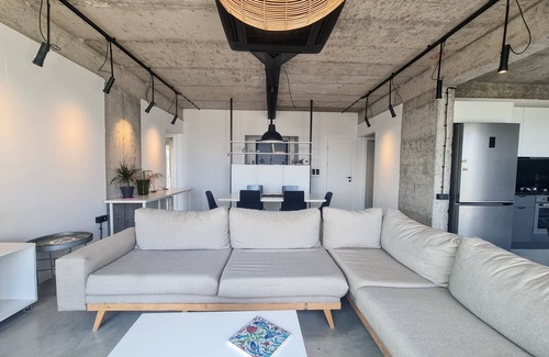 Bodrum City Center Apartment | Full castle view - Brutalist - 3 Bedroom 3 Bathroom in the heart of Bodrum