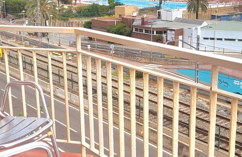 Masnou Condo | Full floor, in front of the Mediterranean Sea. Central to 5 "