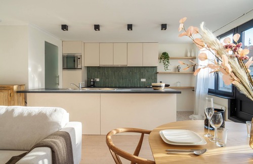 Kortrijk Apartment | Fully Equiped Apartment near Kortrijk Station | Perfect for Short & Long Stays