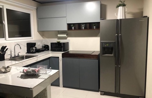 Roble Apartment | Fully equipped and furnished apartment and office.