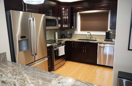 Santa Clara Condo | Fully Equipped Apt w/Impeccable Service-FAST Wi-Fi