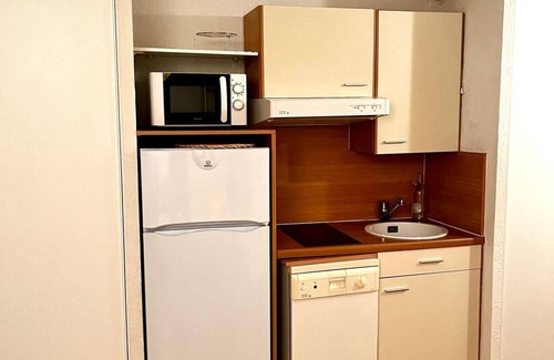 Enveitg Apartment | Fully equipped studio with swimming pool, gym and large green spaces.
