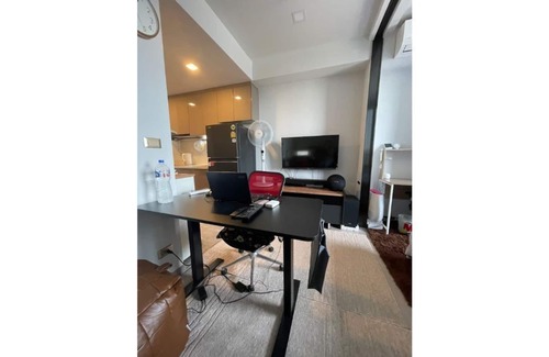 Bangkok Central Business District Condo | Fully Equipped 1 Bedroom in Rama 9