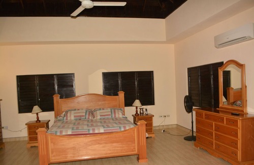 West End House | Fully equipped Villa with pool , near sea side cliffs in West end Negril.