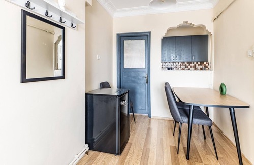 Rasimpasa Apartment | Fully Furnished and Spacious Flat in Kadikoy