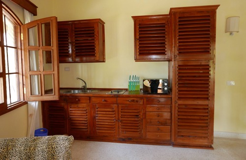 Malindi Apartment | FULLY FURNISHED APARTMENTS WITH DIRECT BEACH ACCESS TO LET IN MALINDI, KENYA.
