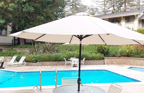 Saratoga Condo | Fully furnished, condo in Downtown Saratoga. Close to all Bay Area.